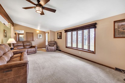Serene Riverside Retreat with Air Hockey and Pool Table in Little Suamico, Wisconsin - Suamico, Wisconsin - glamping.directory