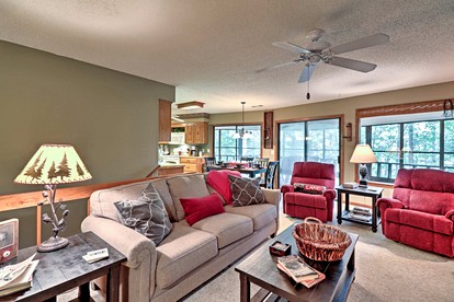 Waterfront Cabin Ideal for Families and Outdoor Adventures in Arkansas - Fairfield Bay, Arkansas - glamping.directory