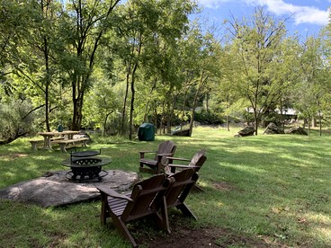 Shepherd’ Hut on the Conewago Creek - Elizabethtown, Pennsylvania - glamping.directory