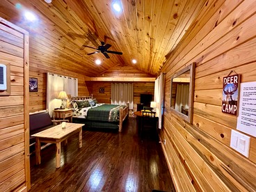 Family-Friendly Cabin Suite Rental near Thompson Falls, Montana - Thompson Falls, Montana - glamping.directory