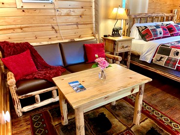 Family-Friendly Cabin Suite Rental near Thompson Falls, Montana - Thompson Falls, Montana - glamping.directory