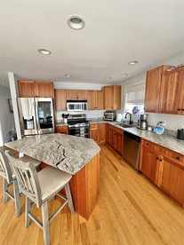Waterfront Cottage with Equipped Deck and Private Dock in Maine - Naples, Maine - glamping.directory