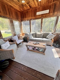 Waterfront Cottage with Equipped Deck and Private Dock in Maine - Naples, Maine - glamping.directory