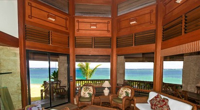 Luxurious Villa Rental on the Beach on Kauai, Hawaii - Kauai, Hawaii - glamping.directory
