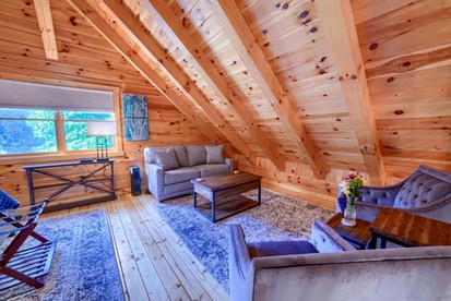 Rustic Log Cabin Rental in Logan, Ohio, for Dreamy Glamping Stays in Hocking Hills - Logan, Ohio - glamping.directory
