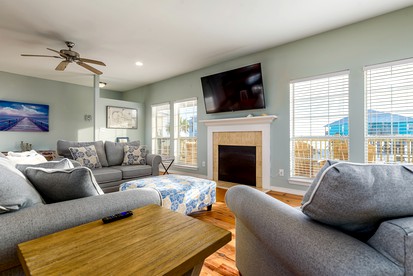 Breathtaking Pet Friendly Cottage with Barbecue in Dauphin Island, Alabama - Dauphin Island, Alabama - glamping.directory