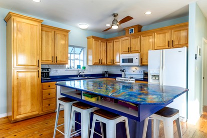 Breathtaking Pet Friendly Cottage with Barbecue in Dauphin Island, Alabama - Dauphin Island, Alabama - glamping.directory
