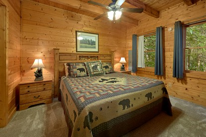 Creekside Tennessee Cabin Rental for Great Smoky Mountains Getaways - Gatlinburg, Tennessee - glamping.directory