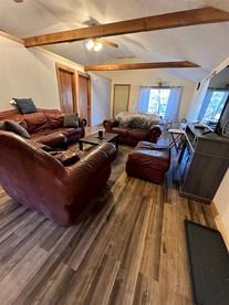 Peaceful Waterfront Cottage on Crooked River near Portland and Sebago Lake, Maine - Casco, Maine - glamping.directory