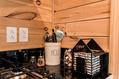 Luxurious Pet Friendly Treehouse with Hot Tub Nestled within the Pine Trees by the Waterfront of Belgrade Stream, Close to Sugarloaf Mountain, Maine - Belgrade, Maine - glamping.directory