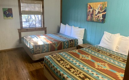 Family Cabin Getaway with an Outdoor Fireplace near Lake Granbury in Texas - Bluff Dale, Texas - glamping.directory
