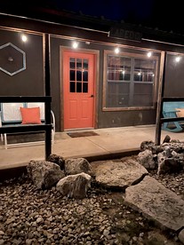 Family Cabin Getaway with an Outdoor Fireplace near Lake Granbury in Texas - Bluff Dale, Texas - glamping.directory
