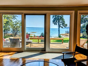 Stunning Oceanfront Ranch Cottage with Private Beach & Fire Pit Near Acadia National Park, Gouldsboro Maine - Gouldsboro, Maine - glamping.directory