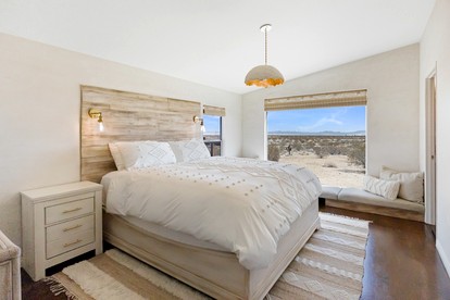 Impressive Cottage with Fire Pit, Hot-tub and Barbecue in Joshua Tree, California - Joshua Tree, California - glamping.directory