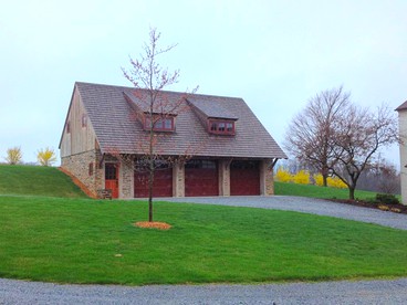 Stylish Cottage Loft Rental on a Farm in Lancaster County near Philadelphia, Pennsylvania - glamping.directory