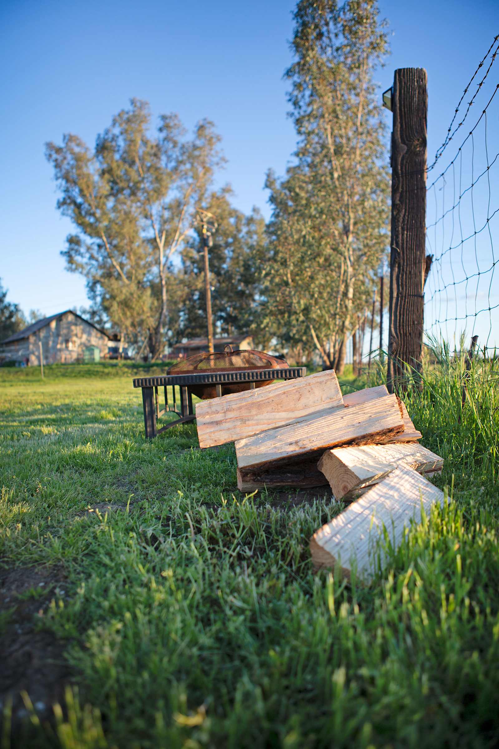 Just a bit of farm time - glamping.directory