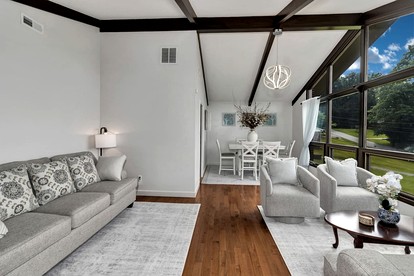 Charming Mountain Home with Panoramic Views near Black Mountain, Marion, NC - Marion, North Carolina - glamping.directory