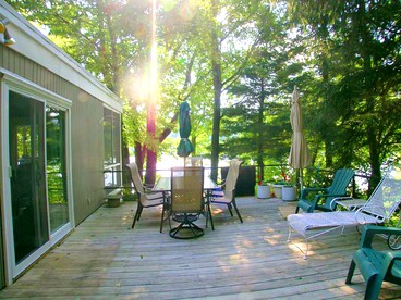 Delightful Vacation Rental with a Private Dock on Candlewood Lake in Connecticut - New Milford, Connecticut - glamping.directory