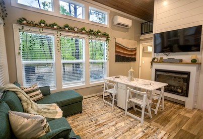 Whimsical Mountain Tiny House with Hot Tub near South Cumberland State Park Tennessee - Monteagle, Tennessee - glamping.directory