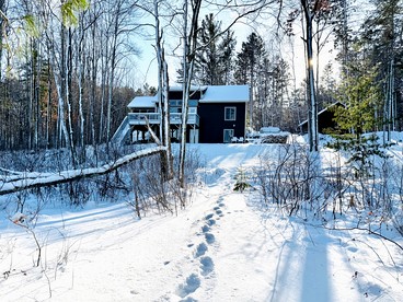Outstanding Retreat with Dock, Game Space and Lake Views in Wisconsin - Stone Lake, Wisconsin - glamping.directory