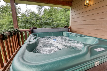 Cozy Tennessee Cabin Rental for Lovely Vacations to the Smokies - Cosby, Tennessee - glamping.directory