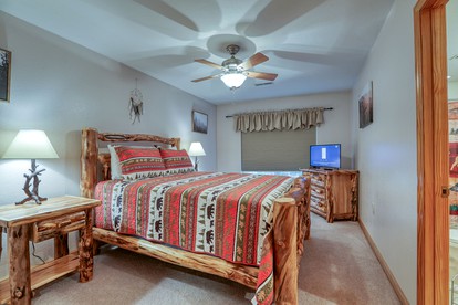 Cozy Tennessee Cabin Rental for Lovely Vacations to the Smokies - Cosby, Tennessee - glamping.directory