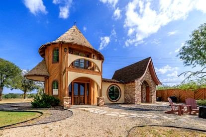 Enchanting Turret-Style Tower with Hot Tub & Fairytale Design near Fredericksburg, Texas - glamping.directory