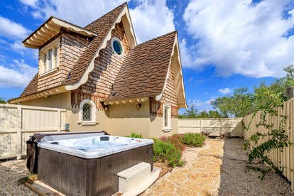 Enchanting Turret-Style Tower with Hot Tub & Fairytale Design near Fredericksburg, Texas - Fredericksburg, Texas - glamping.directory