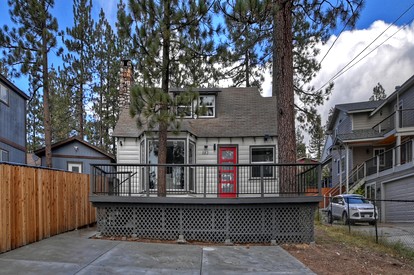 Highland Cedar Cabin for Relaxing Getaways and Cozy Escapes in Big Bear Lake, California - Big Bear Lake, California - glamping.directory