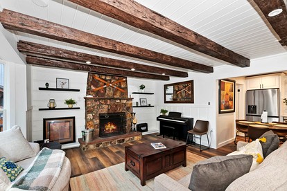 Highland Cedar Cabin for Relaxing Getaways and Cozy Escapes in Big Bear Lake, California - Big Bear Lake, California - glamping.directory