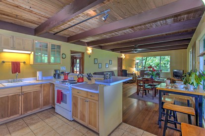 Amazing Secluded Cottage Ideal for Relaxing Vacation in Pahoa, Hawaii - Pahoa, Hawaii - glamping.directory