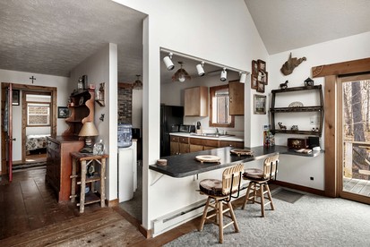 Lustrous Lakefront Cabin Oasis near Lake Ferndale in West Virginia - Springfield, West Virginia - glamping.directory