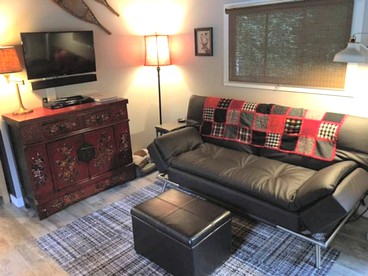 Pet-Friendly Cabin Rental Overlooking a River near Skykomish, Washington - Baring, Washington - glamping.directory