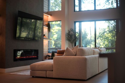 Luxury Mountain Retreat with Hot Tub Near Lake Hartwell & Clemson, SC - Westminster, South Carolina - glamping.directory