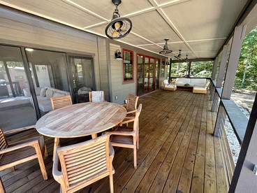 Lakefront Cabin with Two Decks and Back Yard in Tennessee - Tracy City, Tennessee - glamping.directory