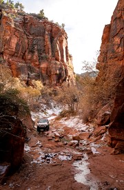 Pet Friendly Dry Tent Near for Glamping near Zion National Park - Hildale, Utah - glamping.directory