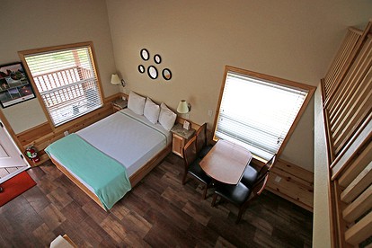 Adorable Cabin Rental on a Family-Friendly Campsite near the Sierra Nevada for a California Getaway - Coarsegold, California - glamping.directory