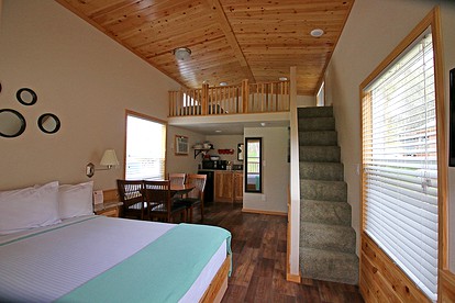Adorable Cabin Rental on a Family-Friendly Campsite near the Sierra Nevada for a California Getaway - Coarsegold, California - glamping.directory