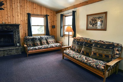 Dog-Friendly Cabin Great for Groups in Colorado - Estes Park, Colorado - glamping.directory