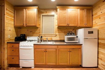 Charming Cabin Rental Nestled in the Peaceful Woods of Huron National Forest, Michigan - Grayling , Michigan - glamping.directory