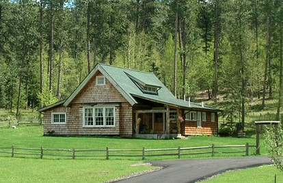 Gorgeous Private Cottage Rental in the Black Hills of South Dakota - glamping.directory