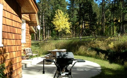 Gorgeous Private Cottage Rental in the Black Hills of South Dakota - Nemo, South Dakota - glamping.directory