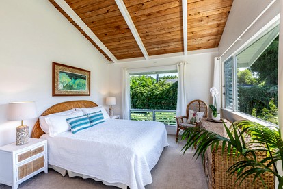 Hawaiian Getaways in this Fully-Equipped, Beach Adjacent Rental in Hanalei - Hanalei, Hawaii - glamping.directory