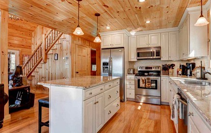Beautiful and Modern New England Cabin for a White Mountains Vacation - Whitefield, New Hampshire - glamping.directory