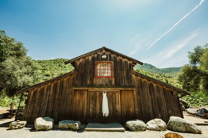 Spacious and Luxurious Barn in Three Rivers, California - glamping.directory