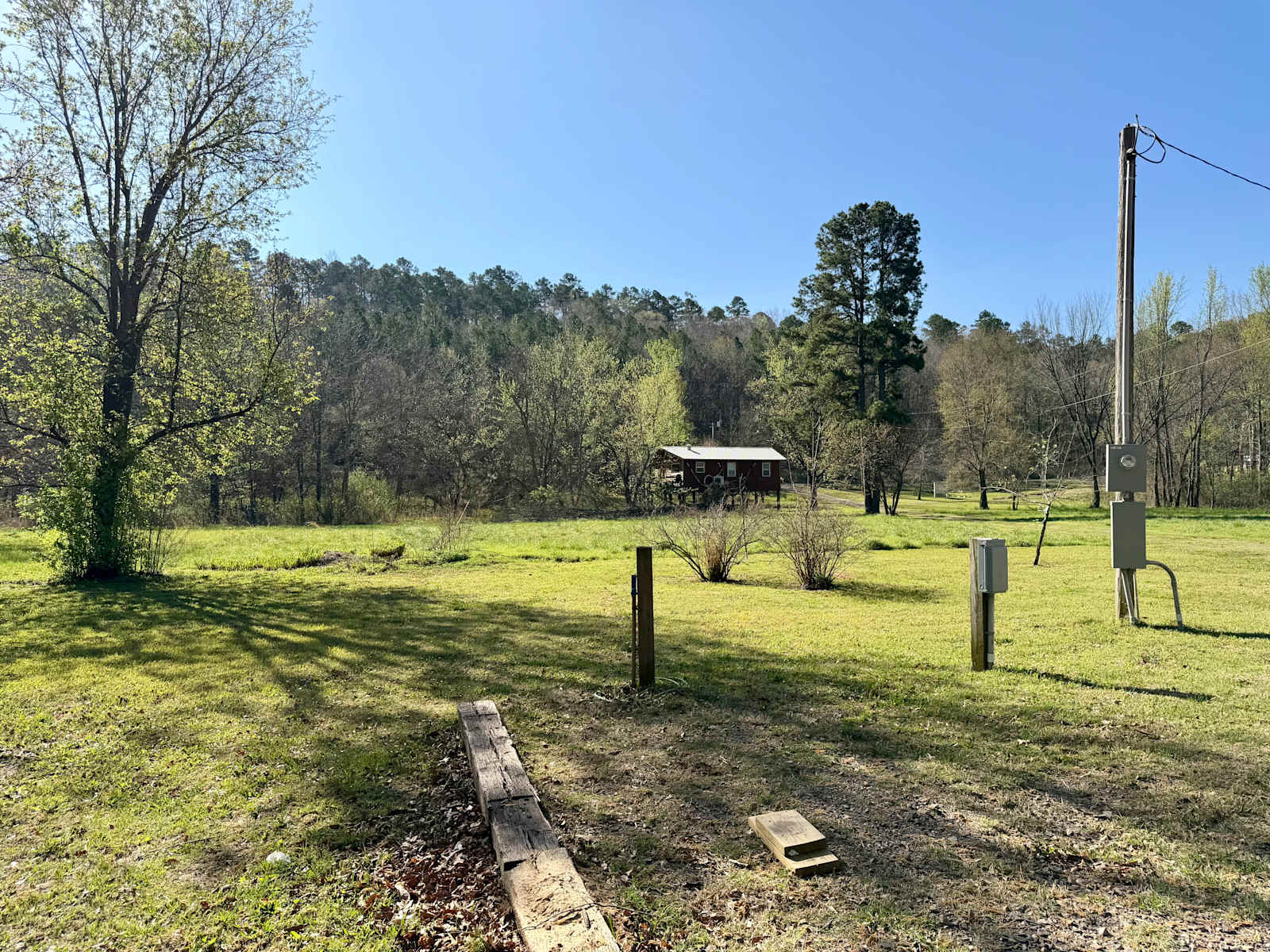 Yearling Ridge Riverfront Camp - Boles, Arkansas - glamping.directory