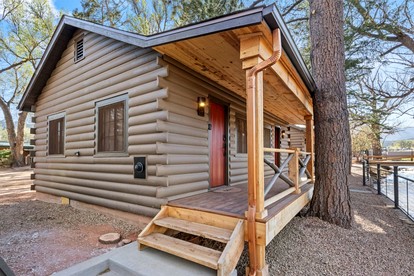 Charming Rustic Cabins with Private Outdoor Spaces near Garden of the Gods in Colorado Springs, Colorado - glamping.directory