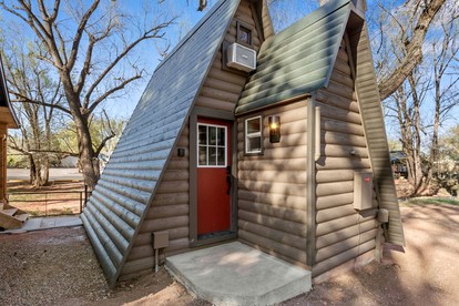 Charming Rustic Cabins with Private Outdoor Spaces near Garden of the Gods in Colorado Springs, Colorado - Colorado Springs, Colorado - glamping.directory