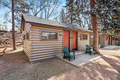 Charming Rustic Cabins with Private Outdoor Spaces near Garden of the Gods in Colorado Springs, Colorado - Colorado Springs, Colorado - glamping.directory