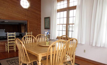 Rustic Cottage Getaway in the Coastal Village of Avon in North Carolina - Avon, North Carolina - glamping.directory